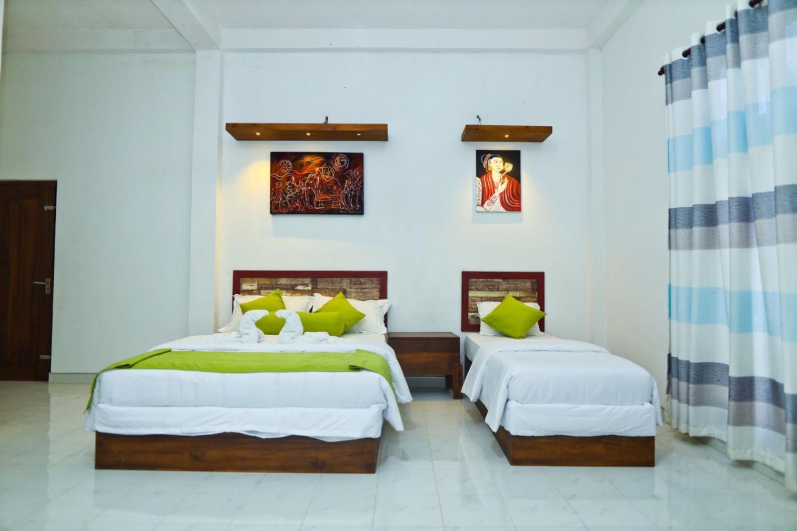 Thinaya Lake Resort アヌラーダプラ エクステリア 写真